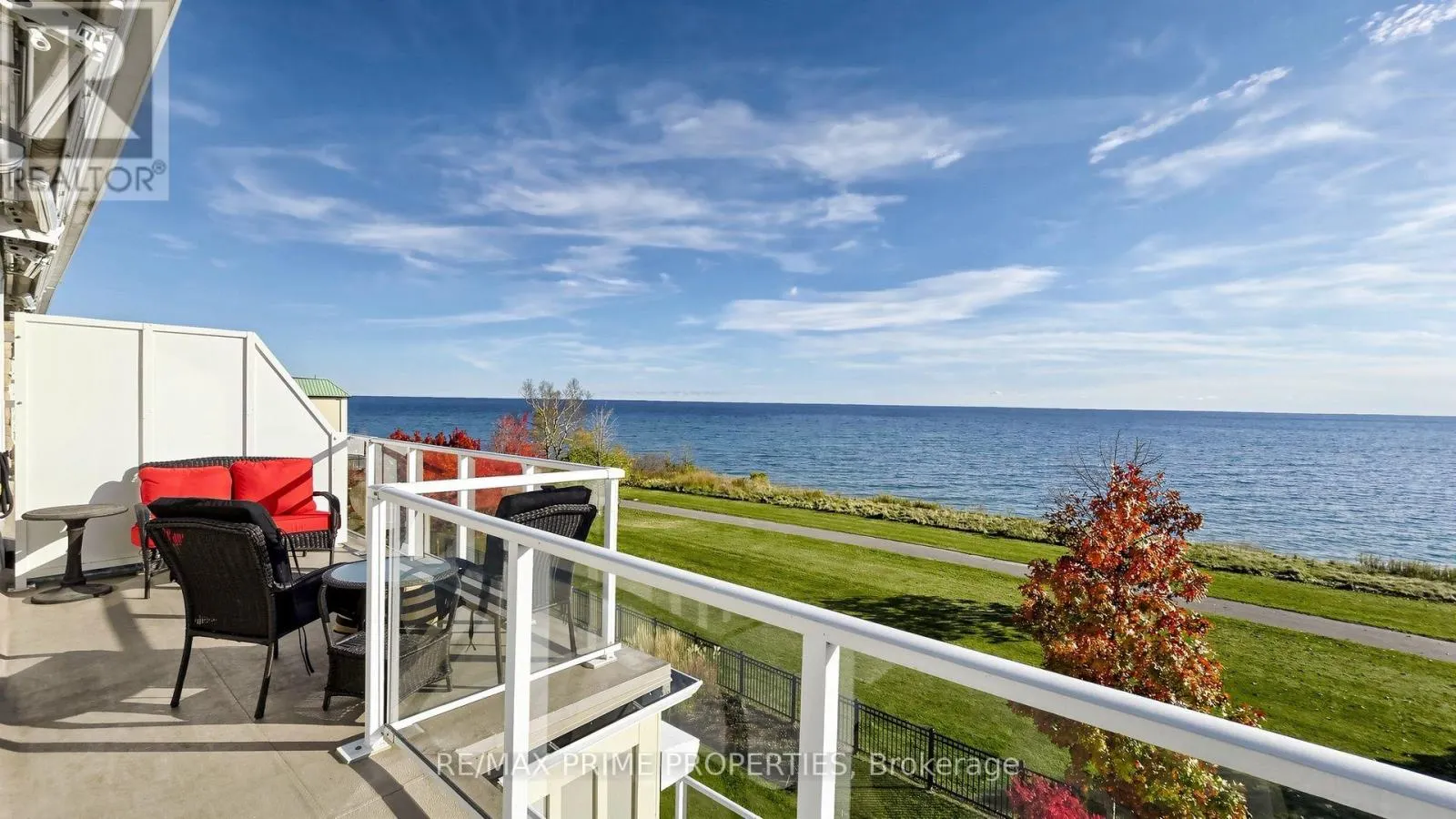 1 - 315 LAKEBREEZE DRIVE