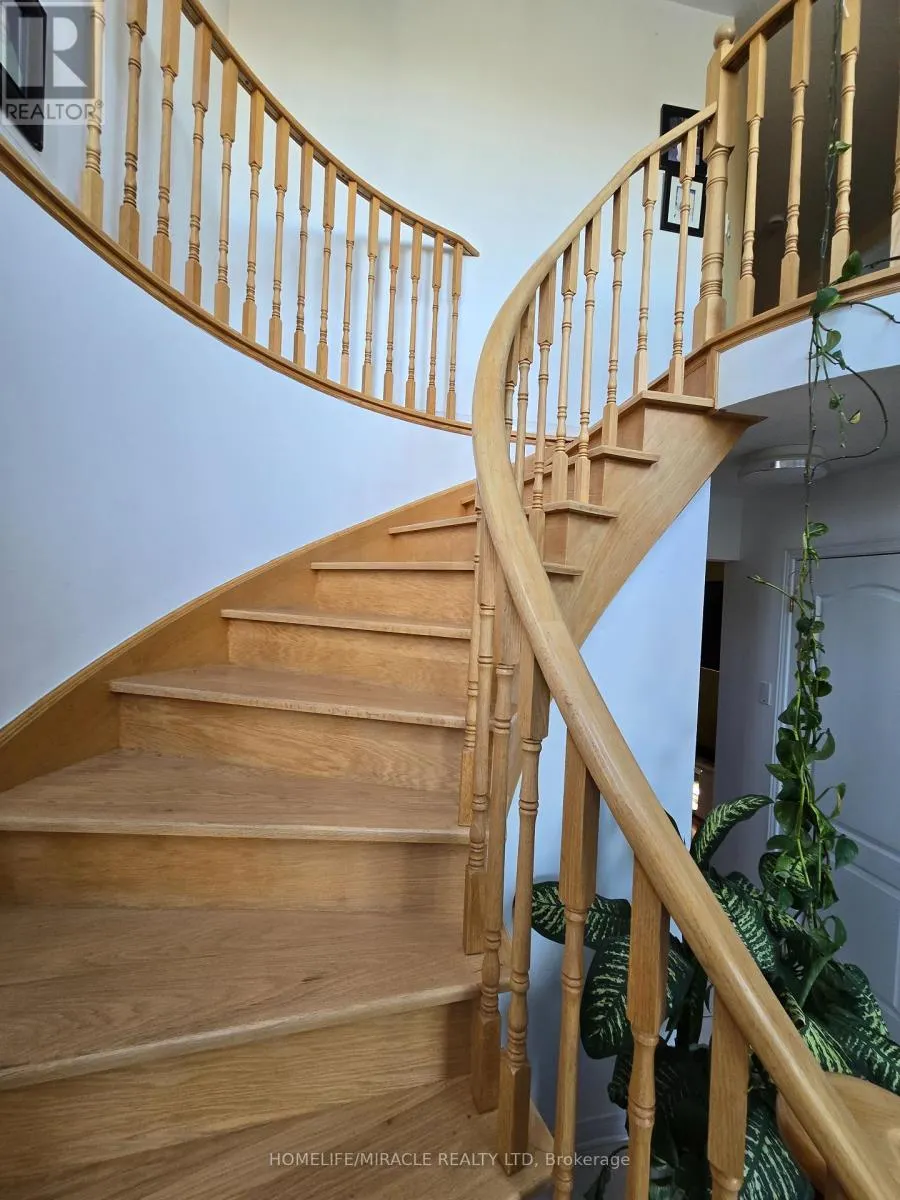 73 STYLES CRESCENT