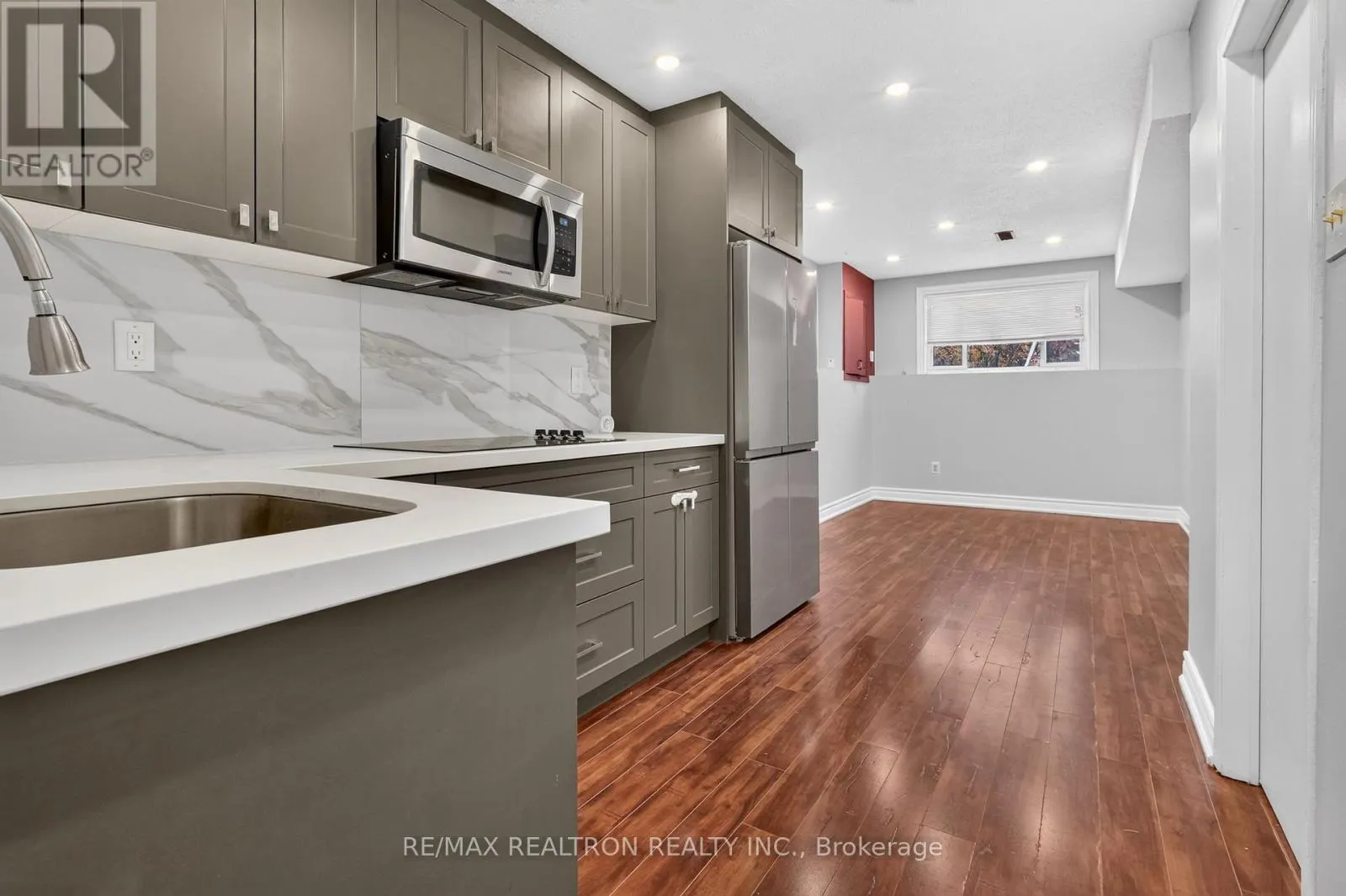 278 LAKEVIEW PARK AVENUE