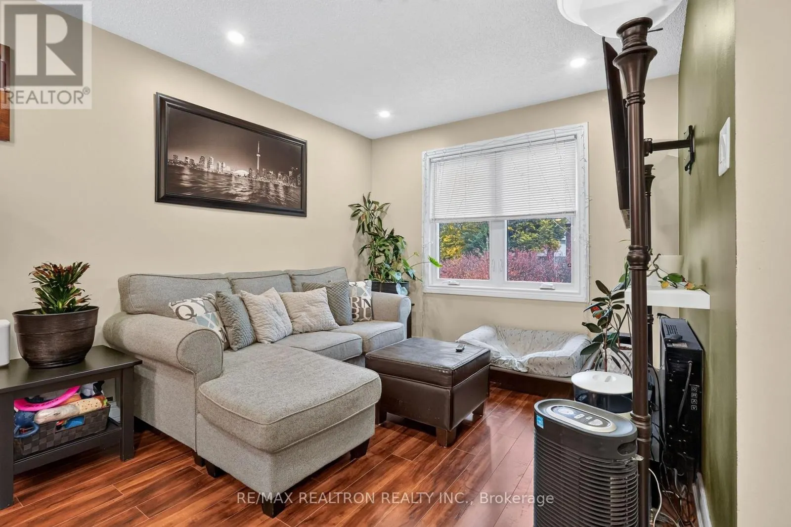 278 LAKEVIEW PARK AVENUE