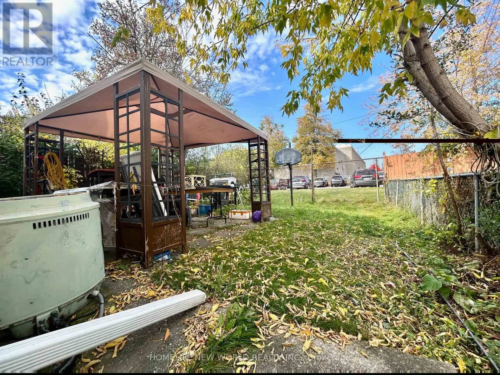 95 PETTIBONE SQUARE