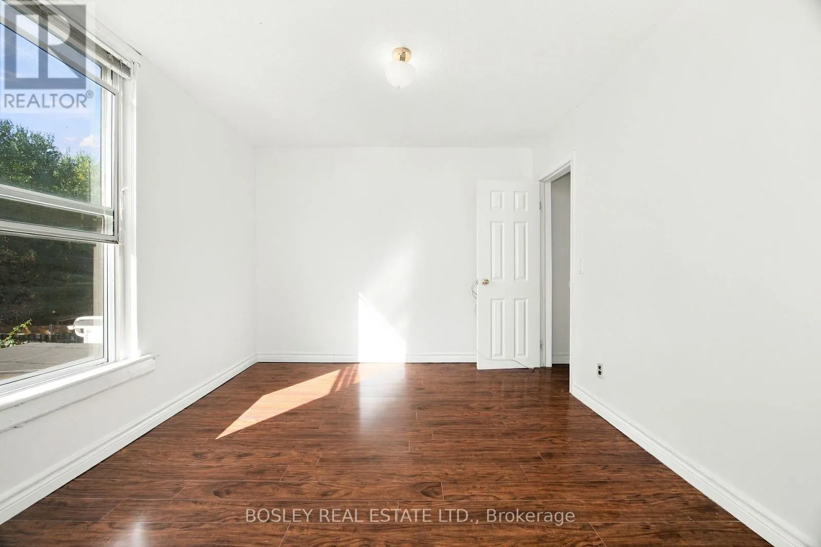 114 RHODES AVENUE