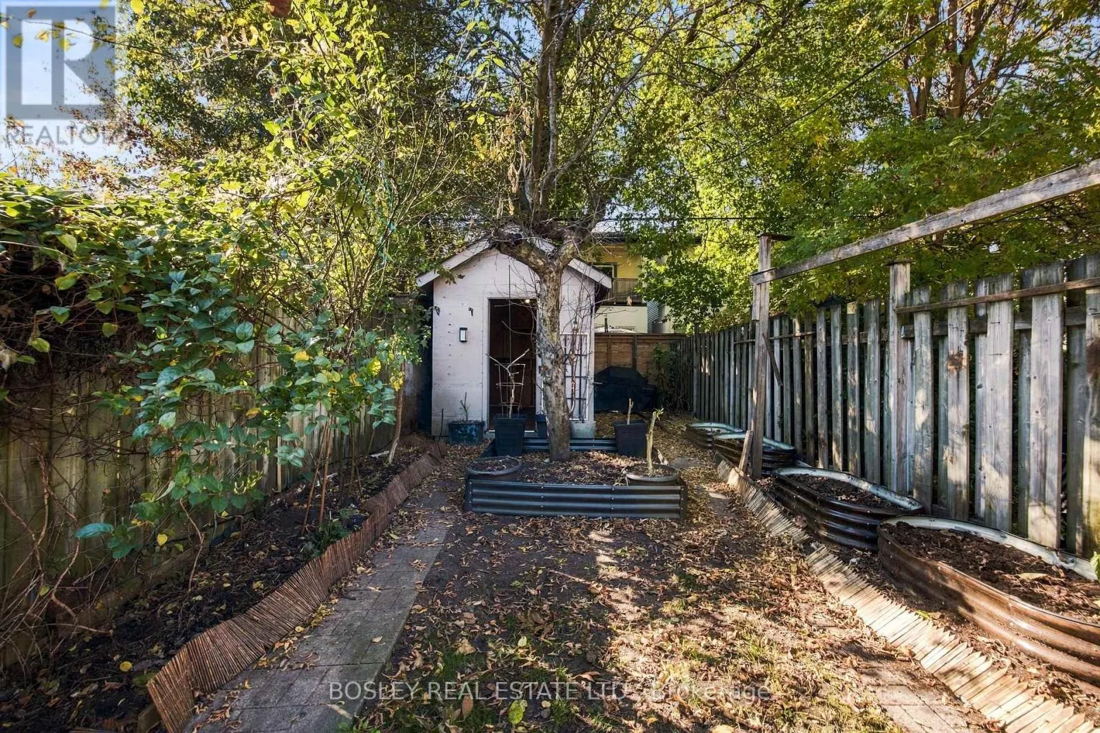 114 RHODES AVENUE