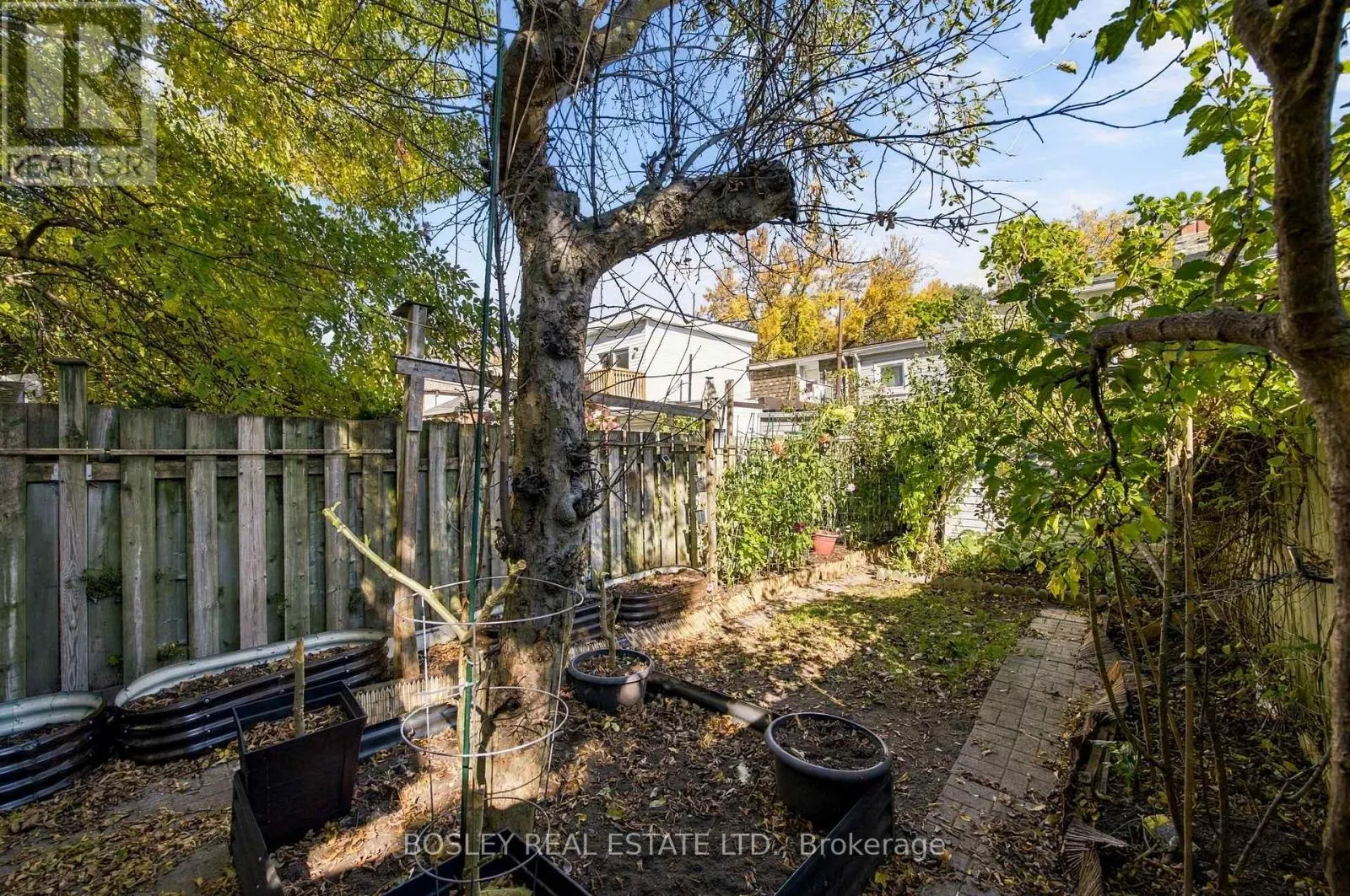 114 RHODES AVENUE