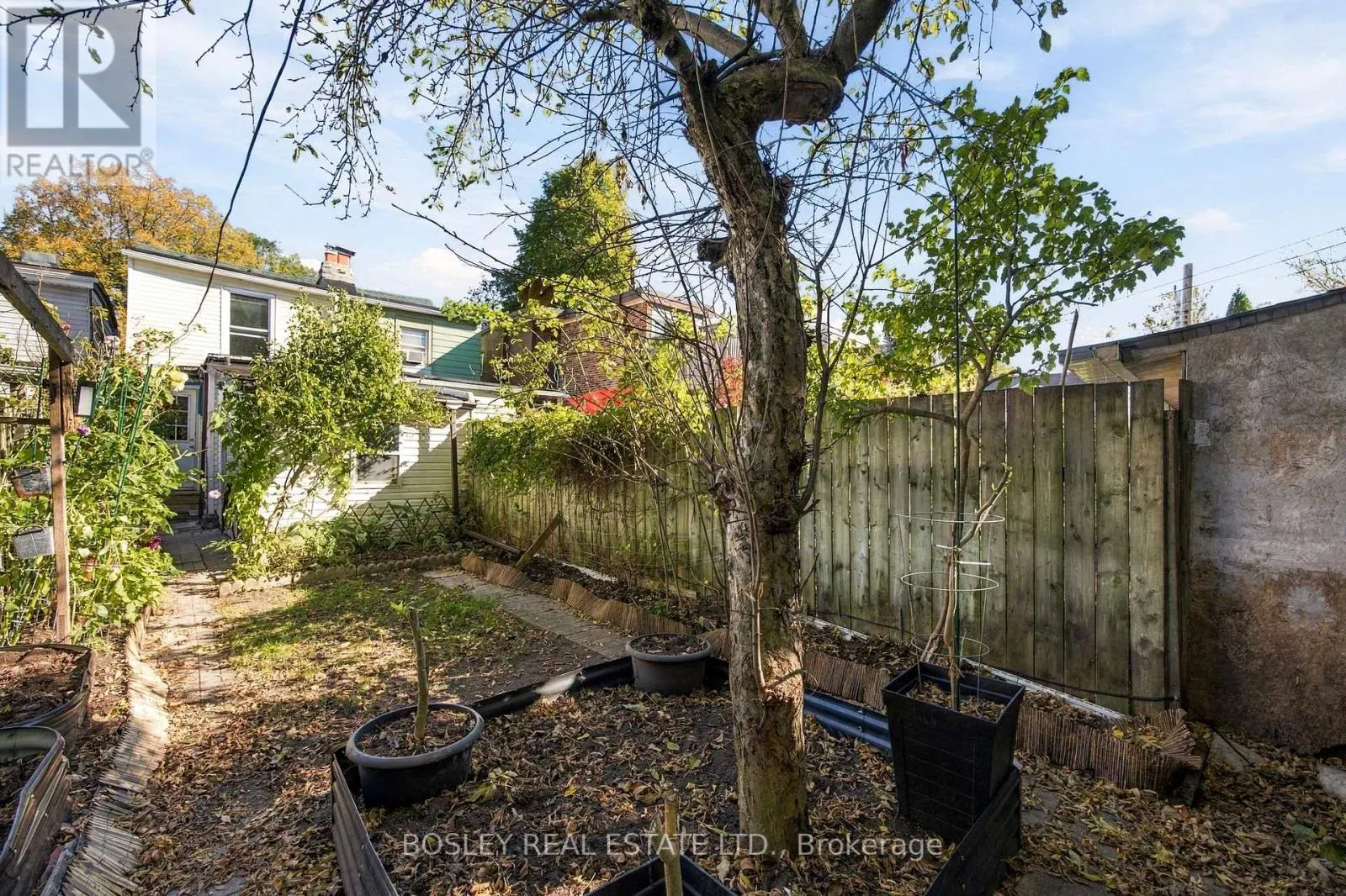 114 RHODES AVENUE