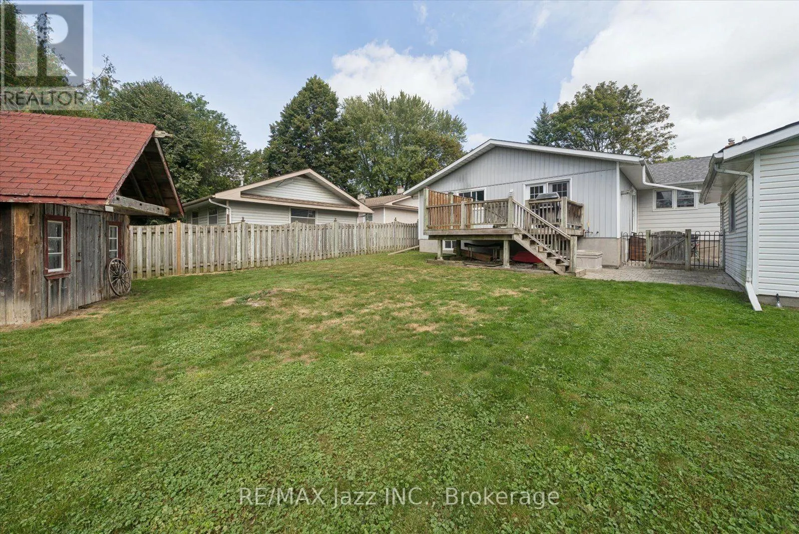354 BEAVER STREET S