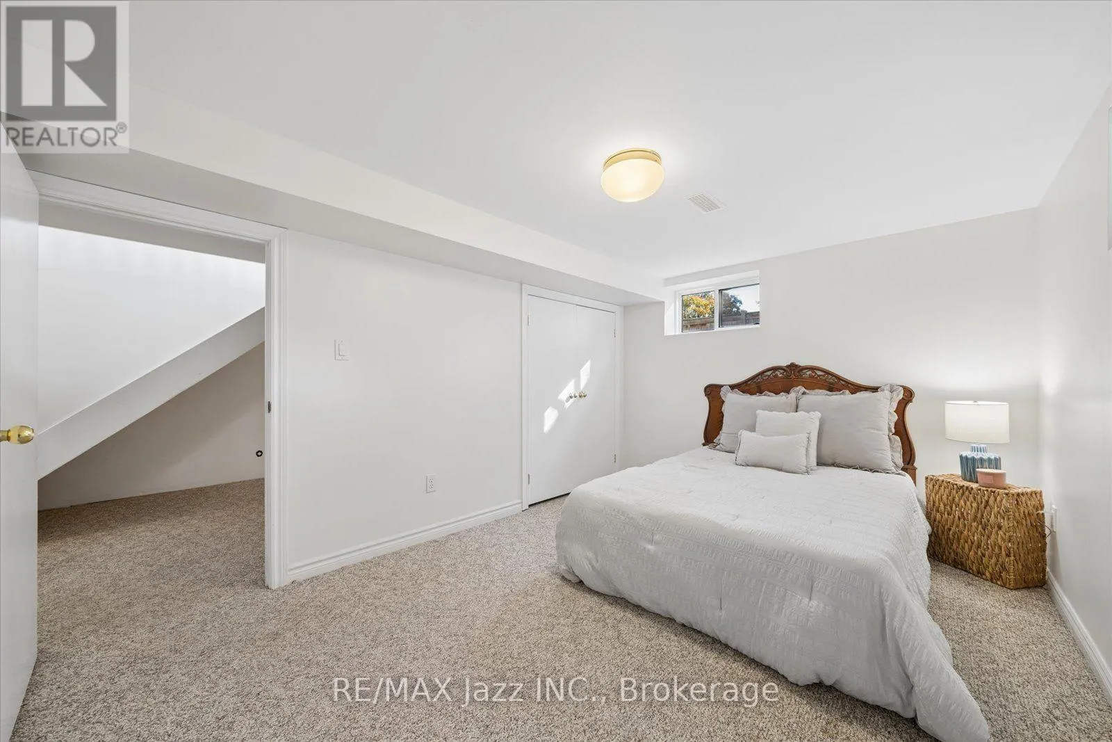354 BEAVER STREET S