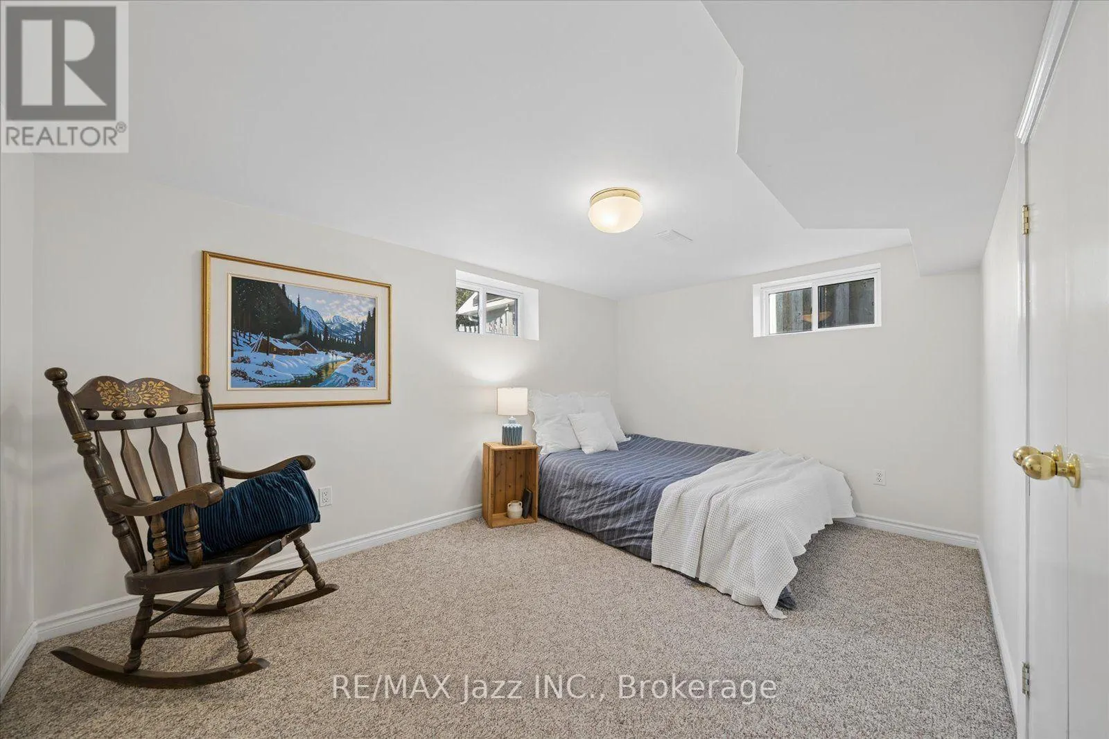 354 BEAVER STREET S