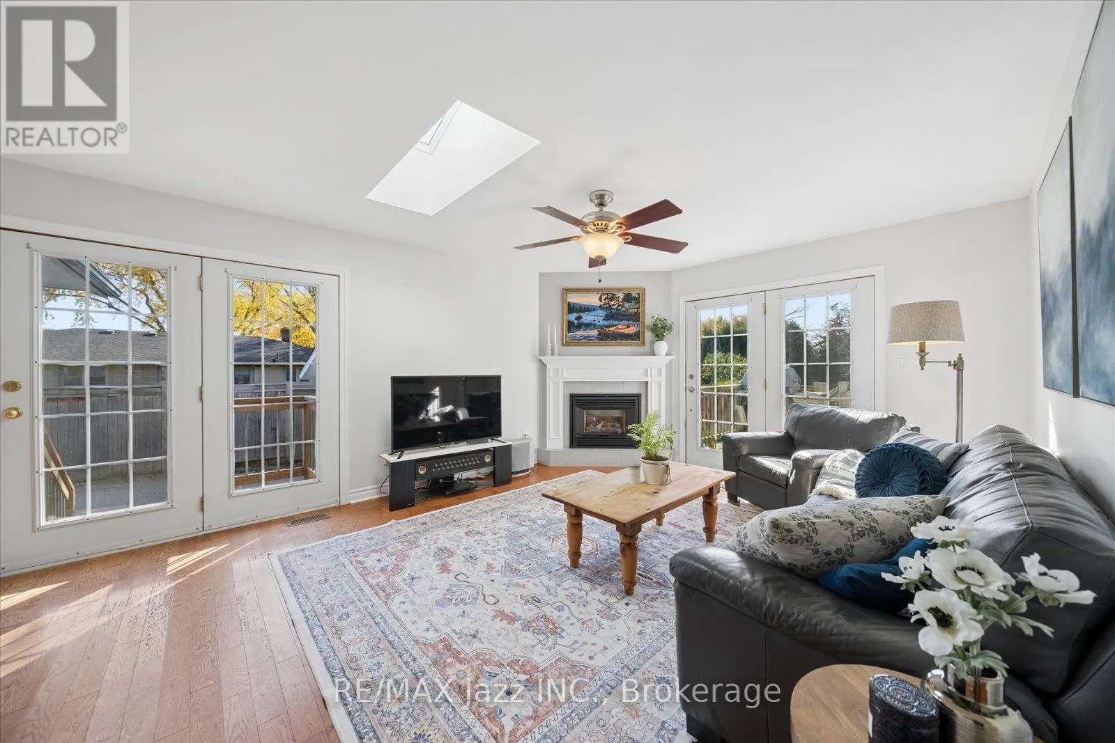 354 BEAVER STREET S