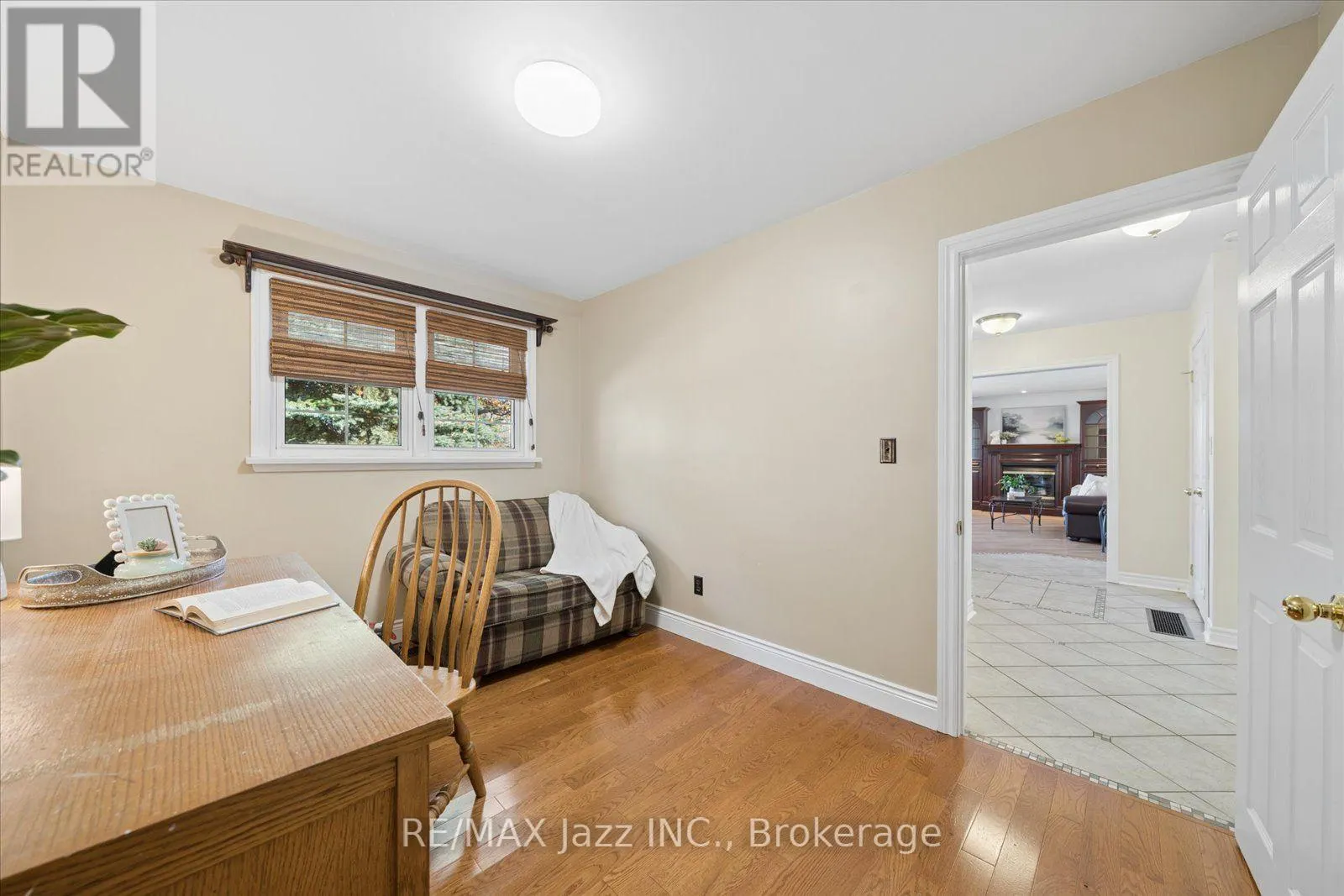 354 BEAVER STREET S