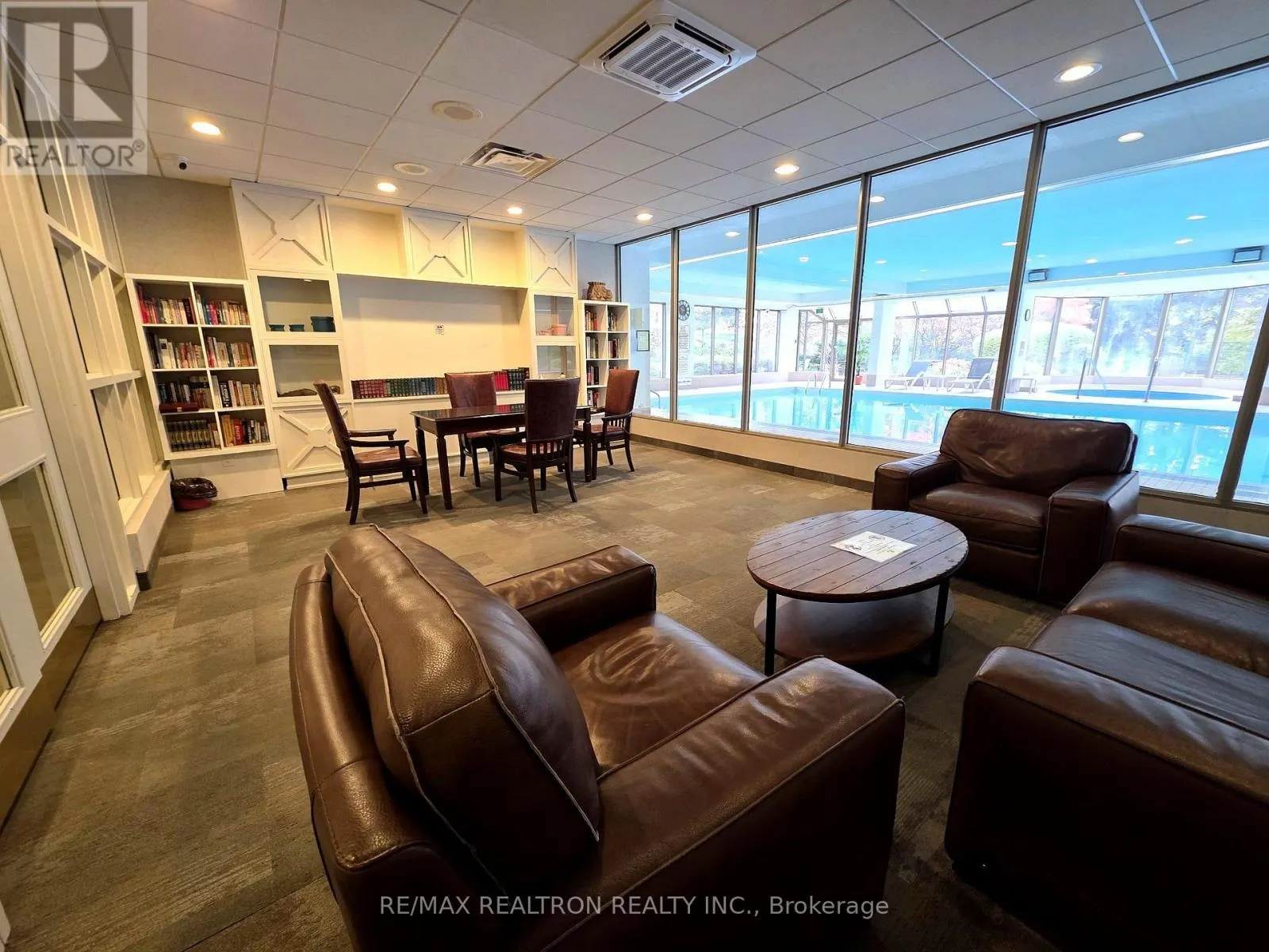 515 - 175 BAMBURGH CIRCLE