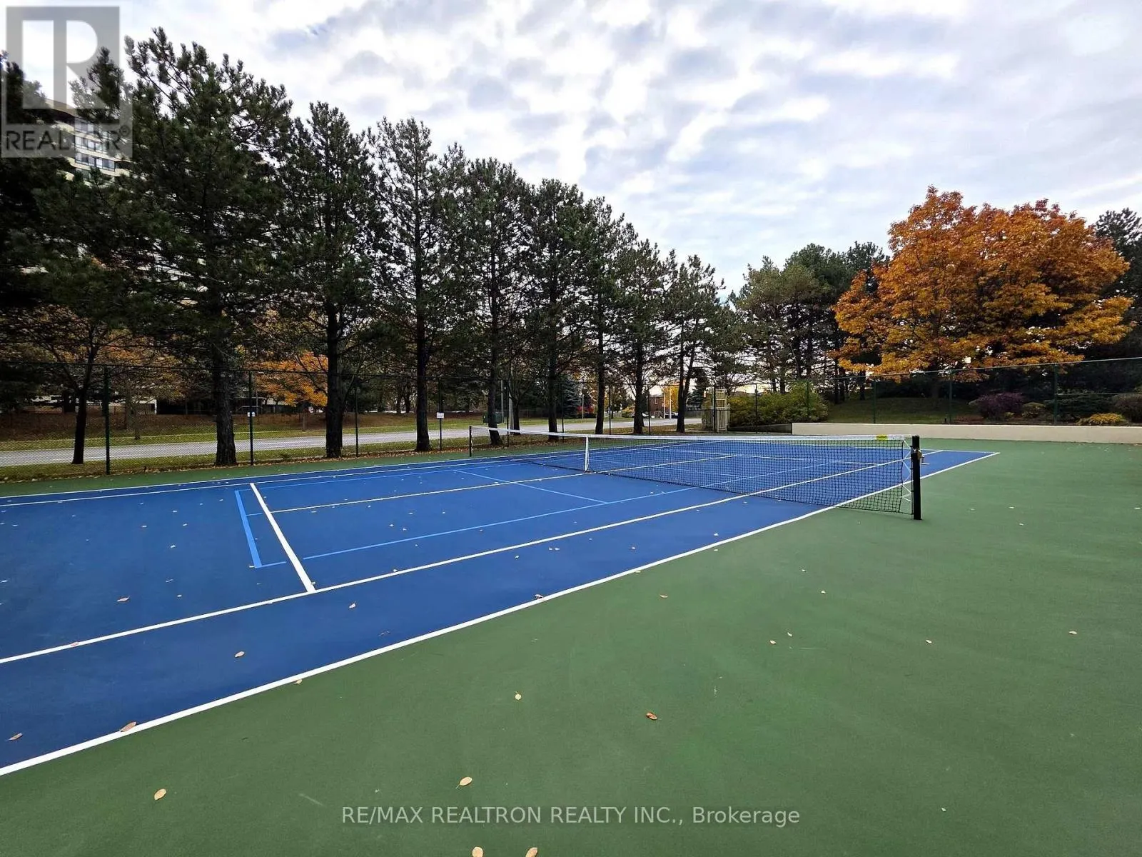 515 - 175 BAMBURGH CIRCLE