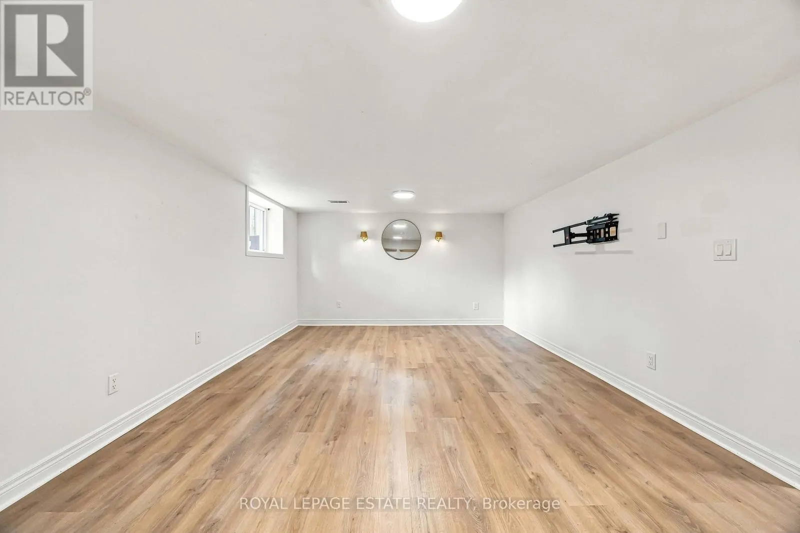 LOWER - 17 ARDEN CRESCENT