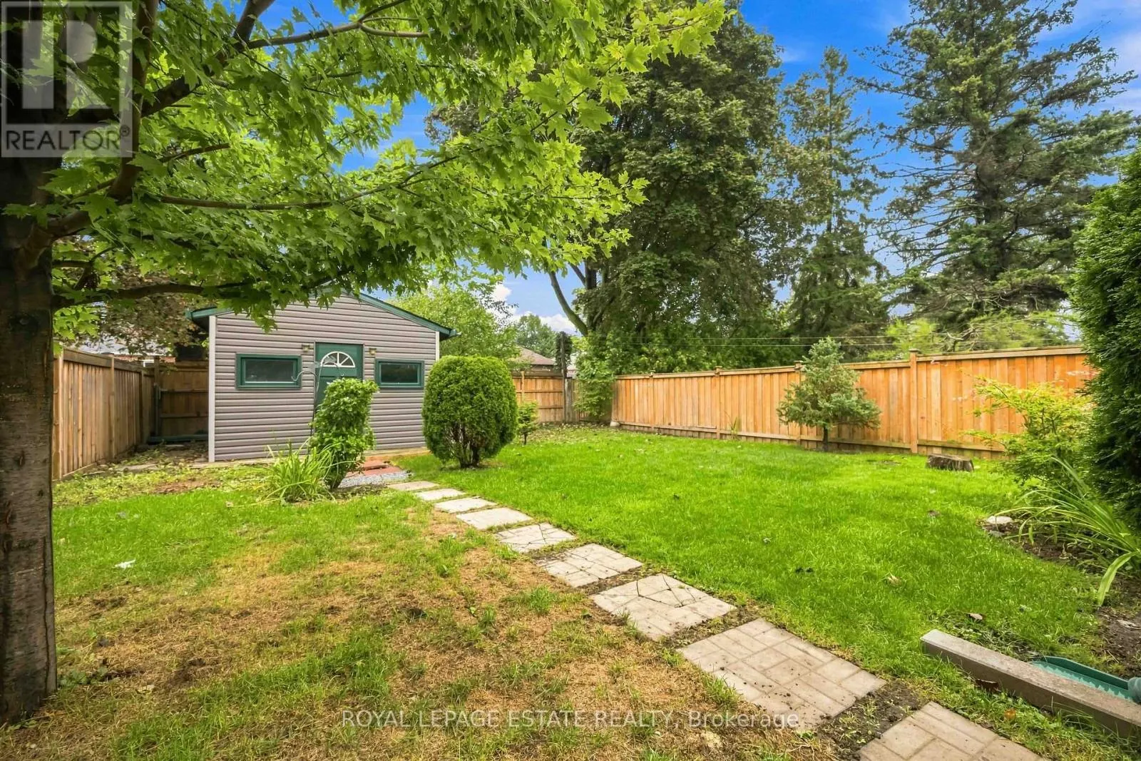 LOWER - 17 ARDEN CRESCENT