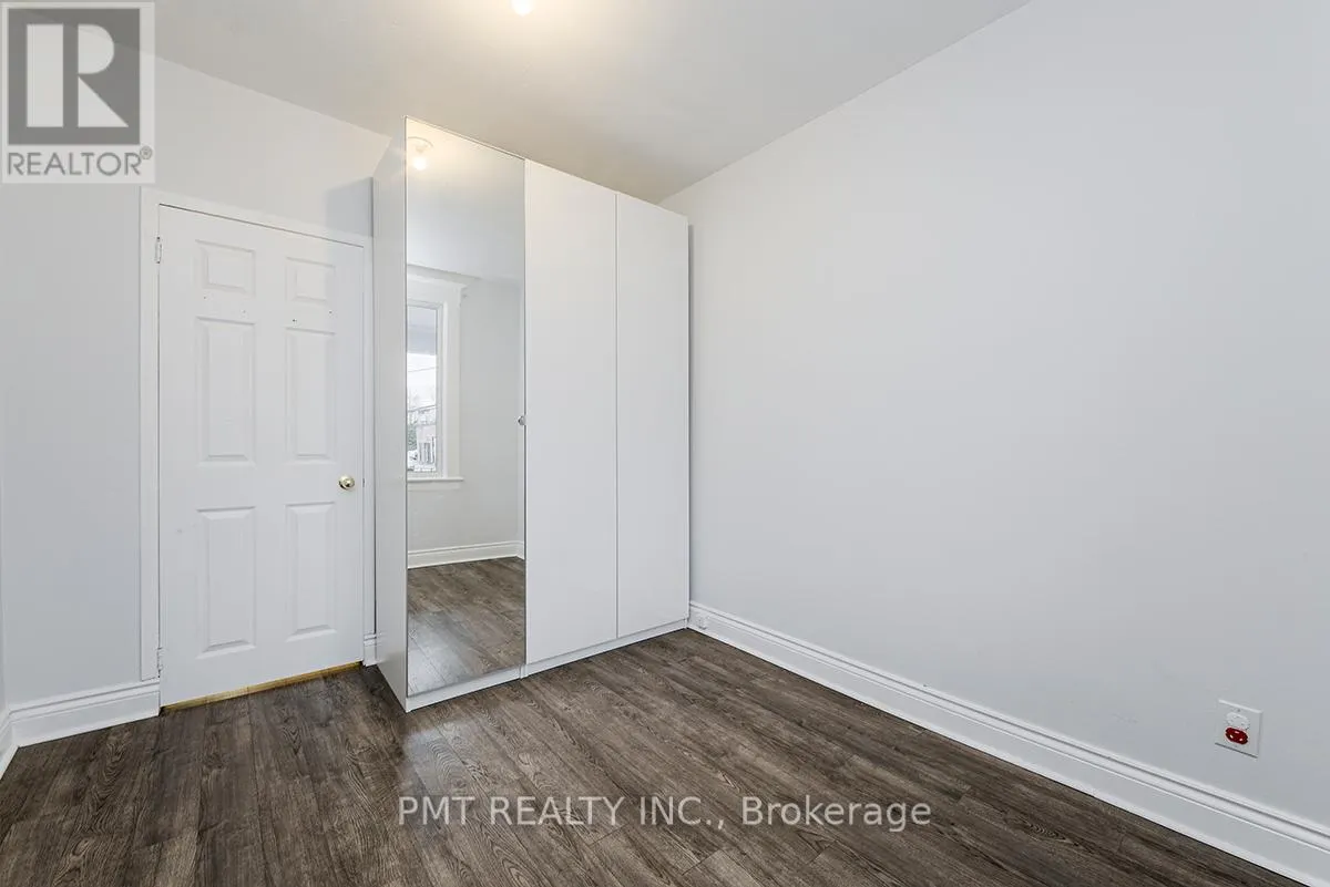 MAIN - 863 PAPE AVENUE