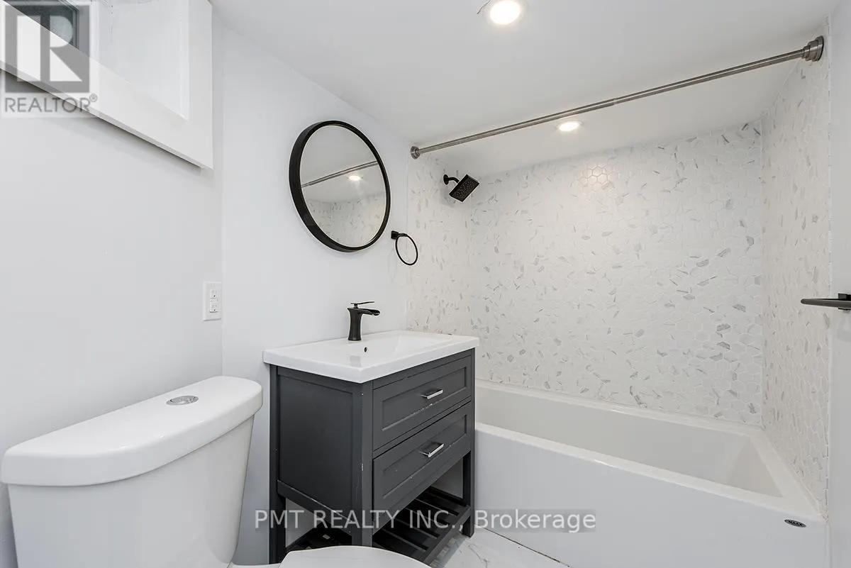 MAIN - 863 PAPE AVENUE