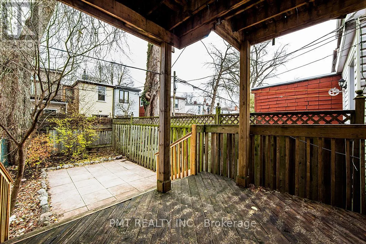 MAIN - 863 PAPE AVENUE