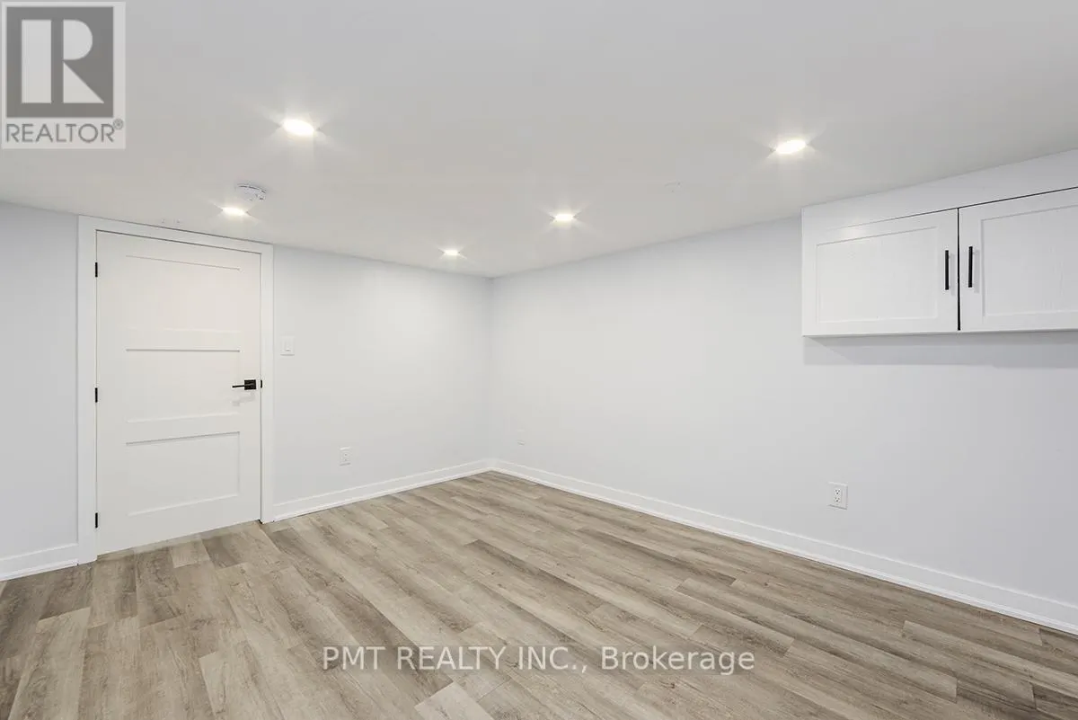 MAIN - 863 PAPE AVENUE