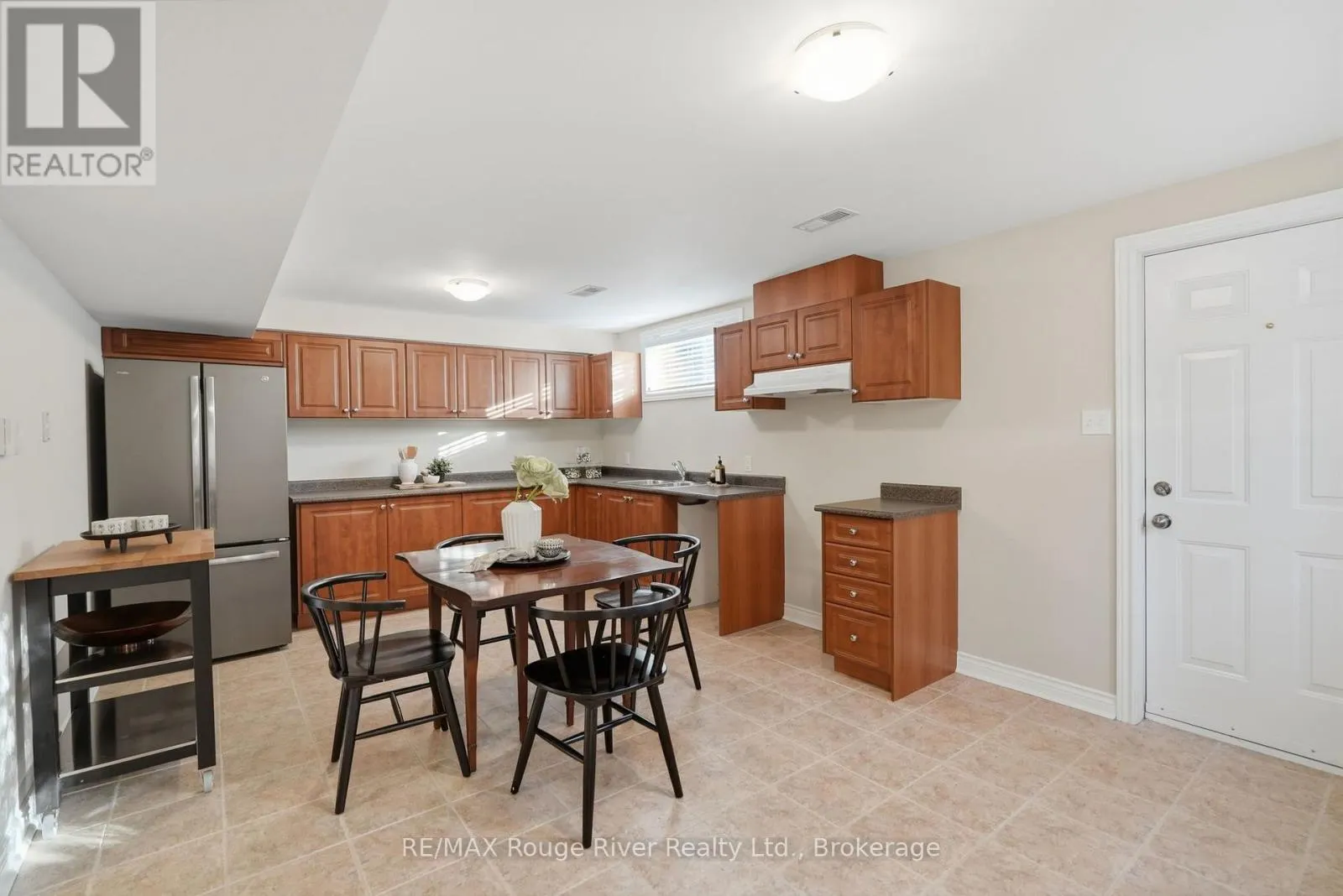 8 JESSIE COURT