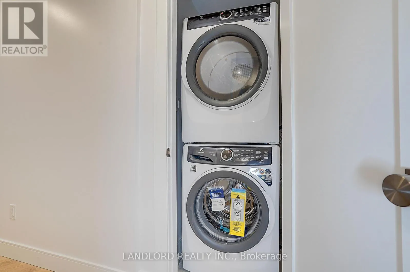 UNIT 1 - 1344 PAPE AVENUE