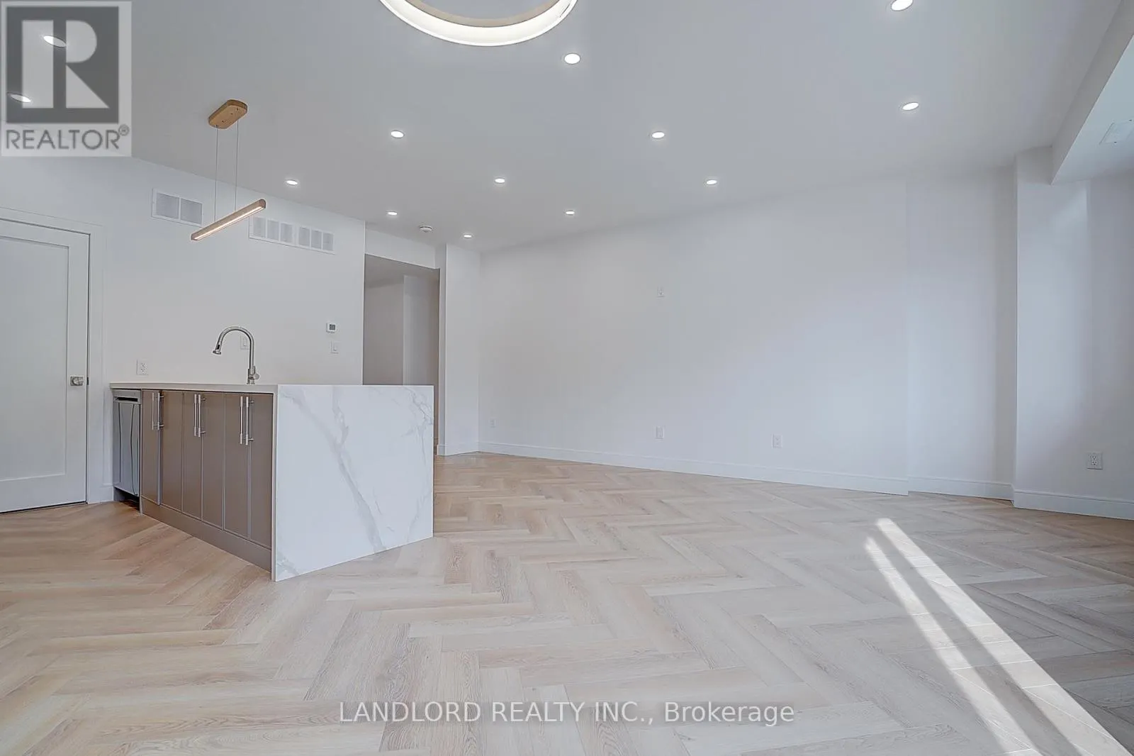 UNIT 1 - 1344 PAPE AVENUE
