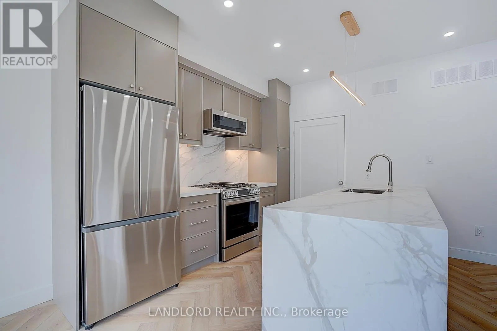 UNIT 1 - 1344 PAPE AVENUE