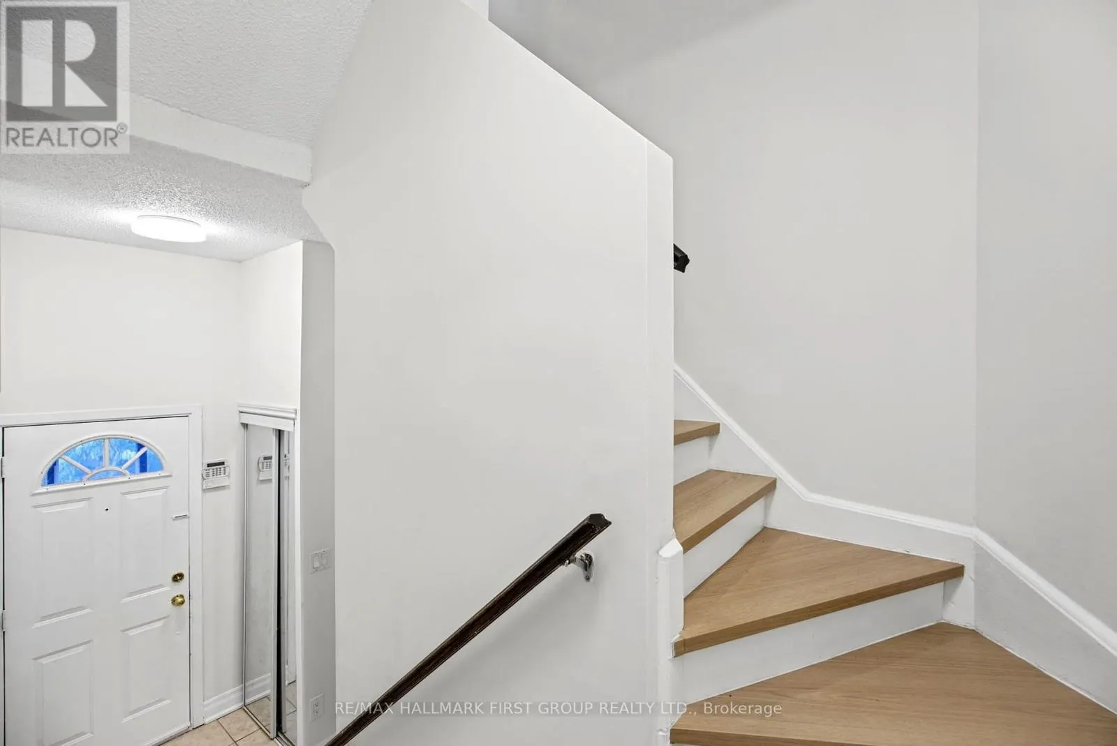 196 - 41 COLLINSGROVE ROAD