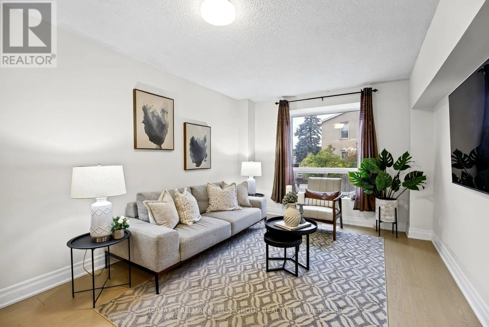 196 - 41 COLLINSGROVE ROAD