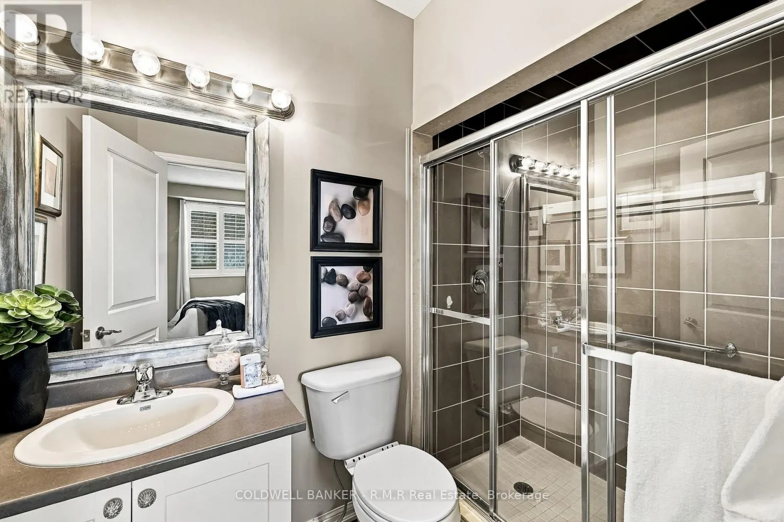 318 - 54 HARVEY JOHNSTON WAY #318