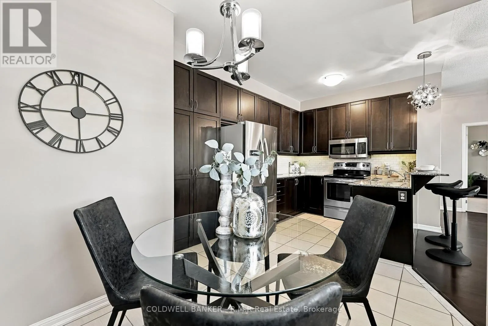 318 - 54 HARVEY JOHNSTON WAY #318