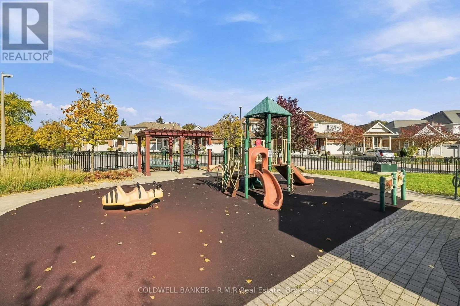 318 - 54 HARVEY JOHNSTON WAY #318