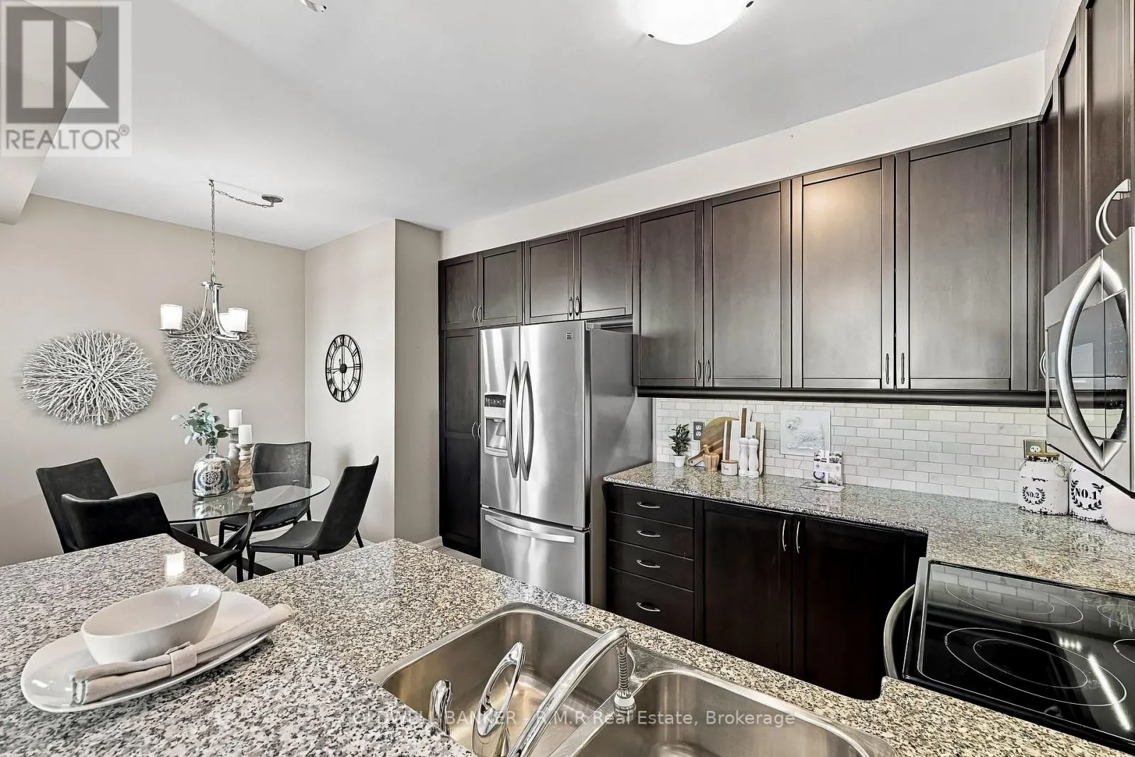 318 - 54 HARVEY JOHNSTON WAY #318