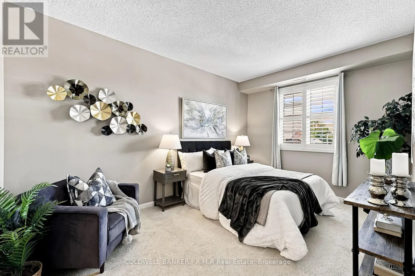 318 - 54 HARVEY JOHNSTON WAY #318