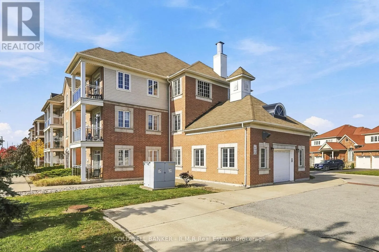 318 - 54 HARVEY JOHNSTON WAY #318