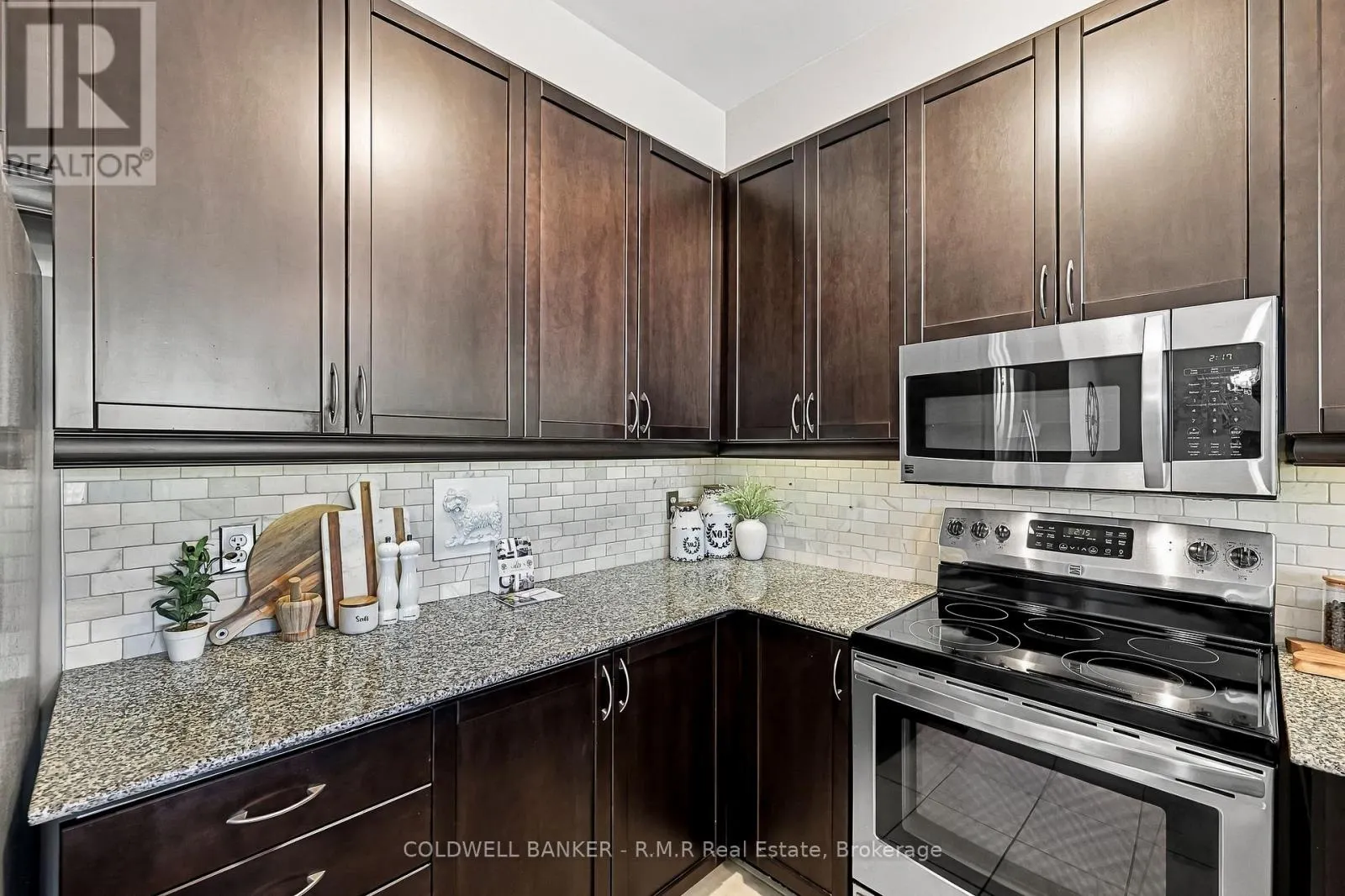 318 - 54 HARVEY JOHNSTON WAY #318