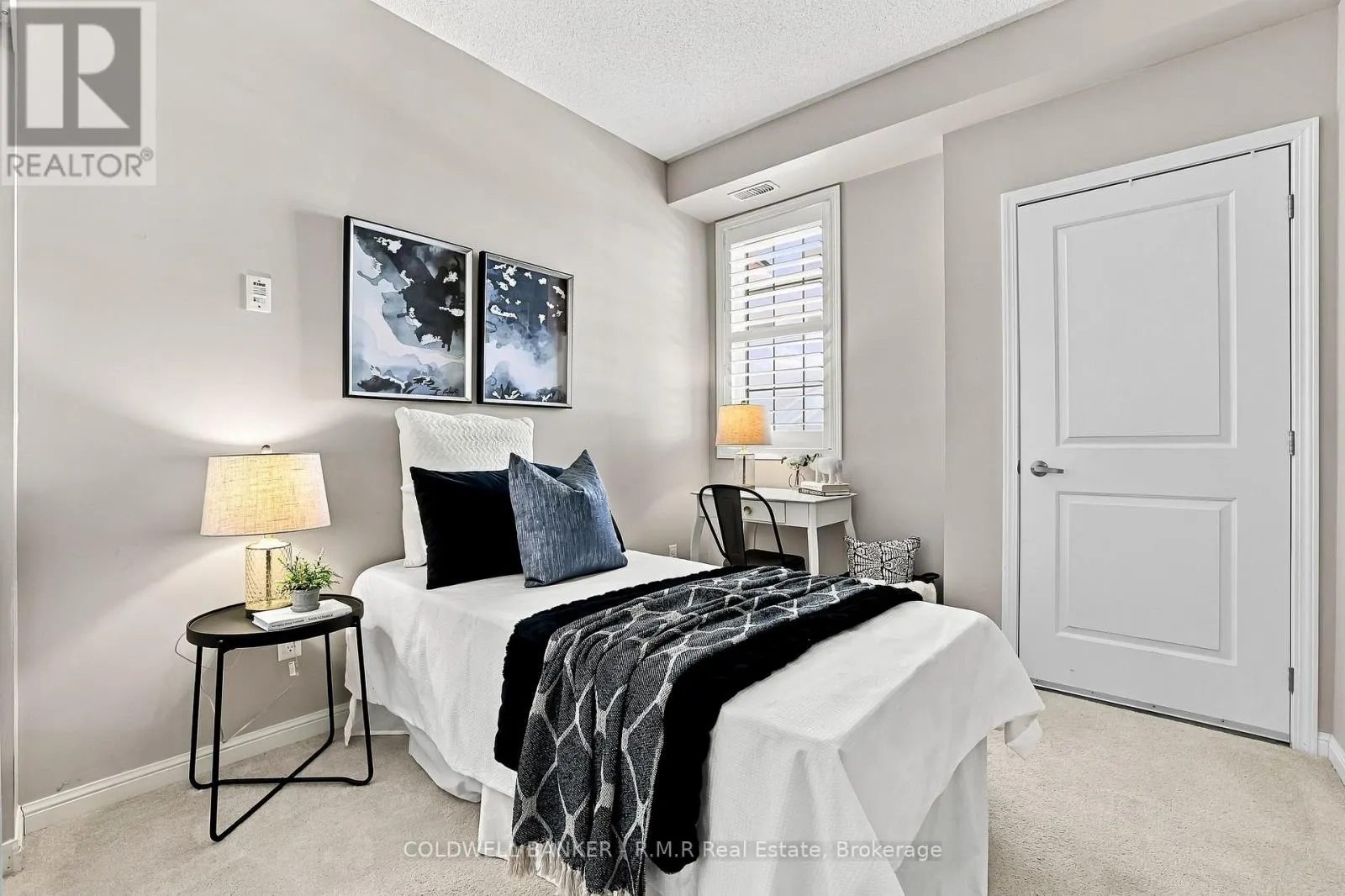 318 - 54 HARVEY JOHNSTON WAY #318