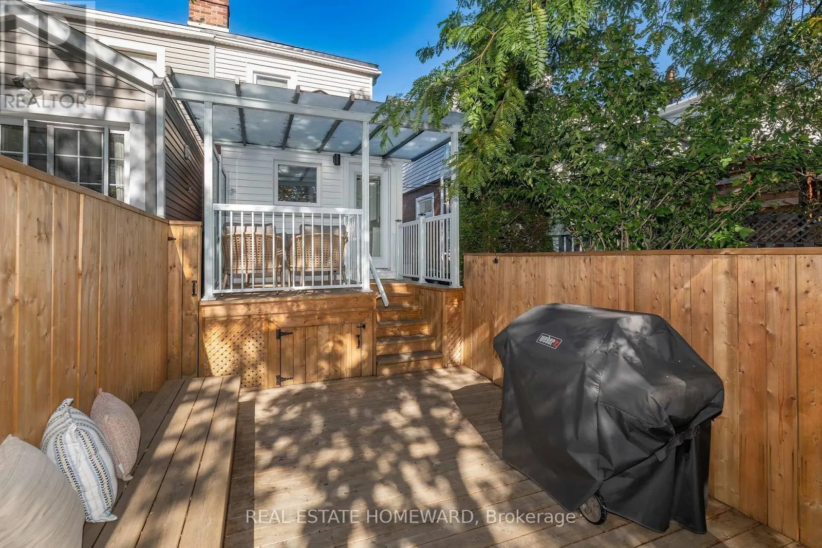 115 WILDWOOD CRESCENT