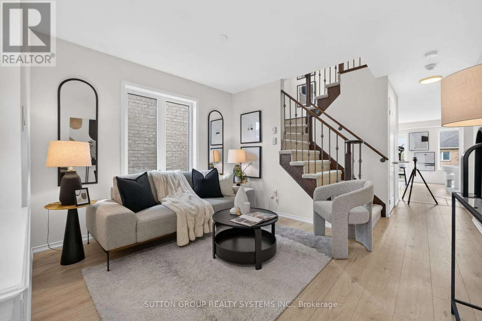 165 DANCE ACT AVENUE