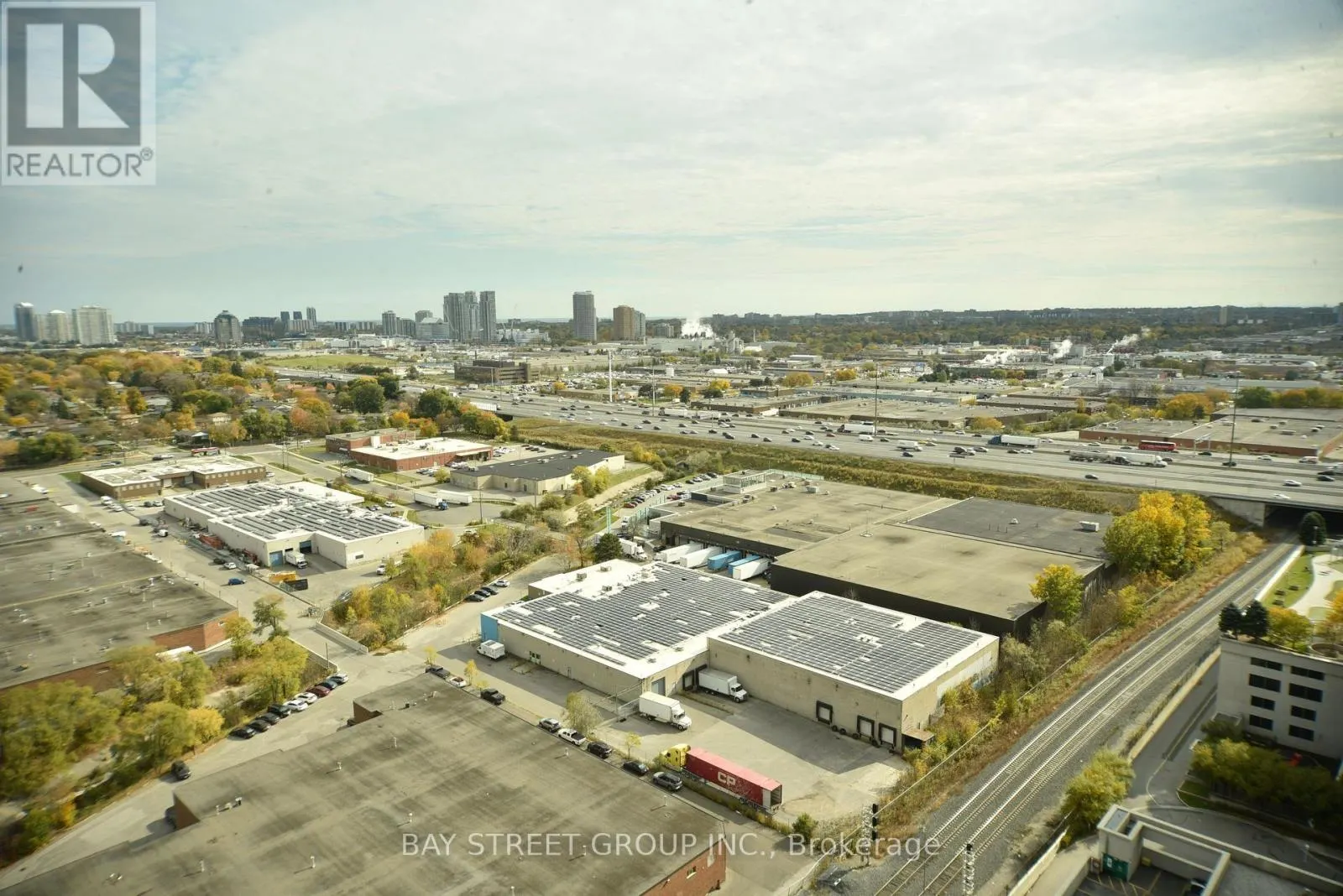 2511 - 181 VILLAGE GREEN SQUARE W