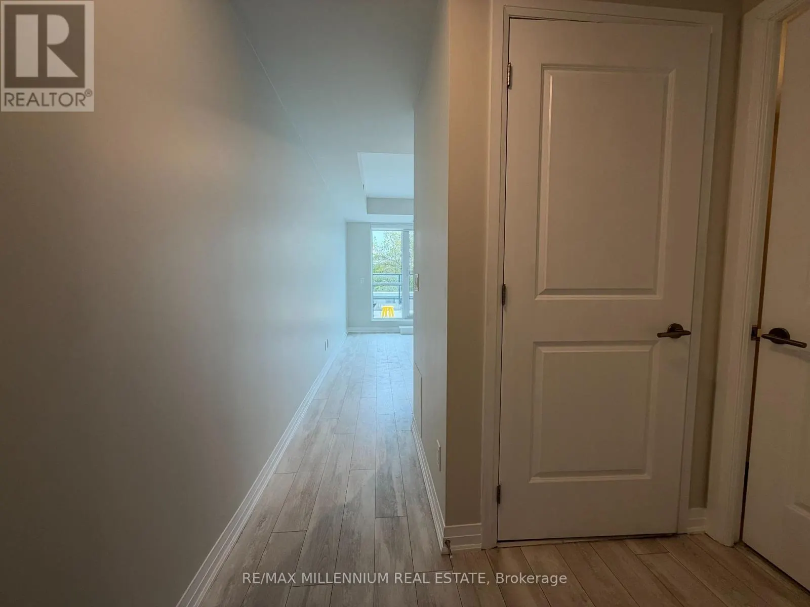 608 - 1630 QUEEN STREET E