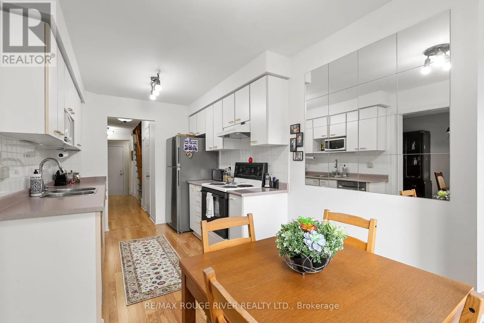 1543 OTONABEE DRIVE