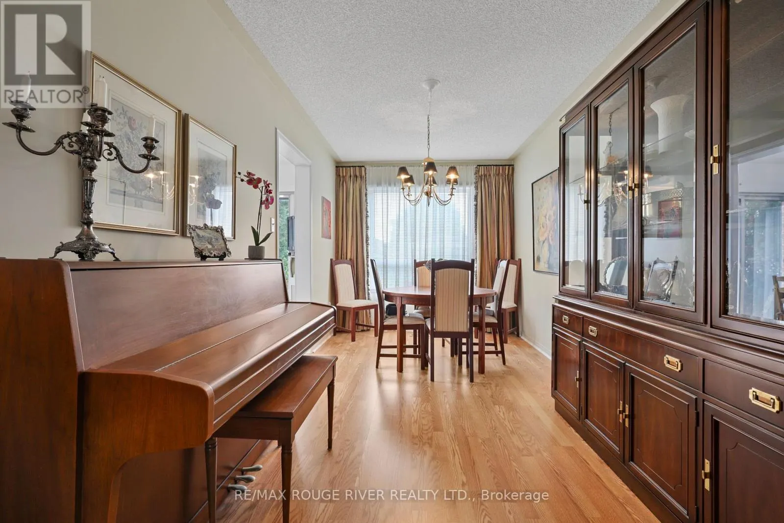 1543 OTONABEE DRIVE