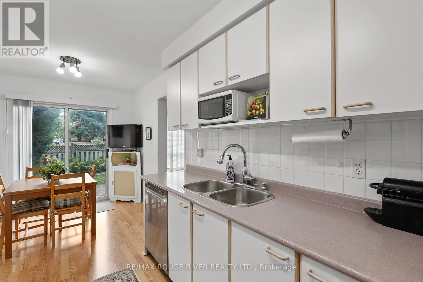 1543 OTONABEE DRIVE