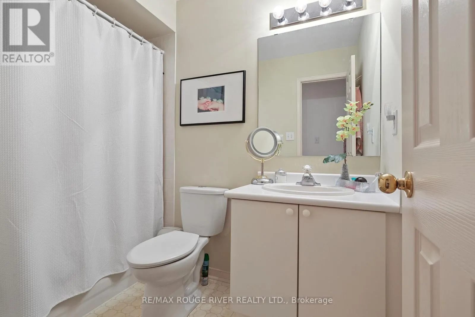 1543 OTONABEE DRIVE