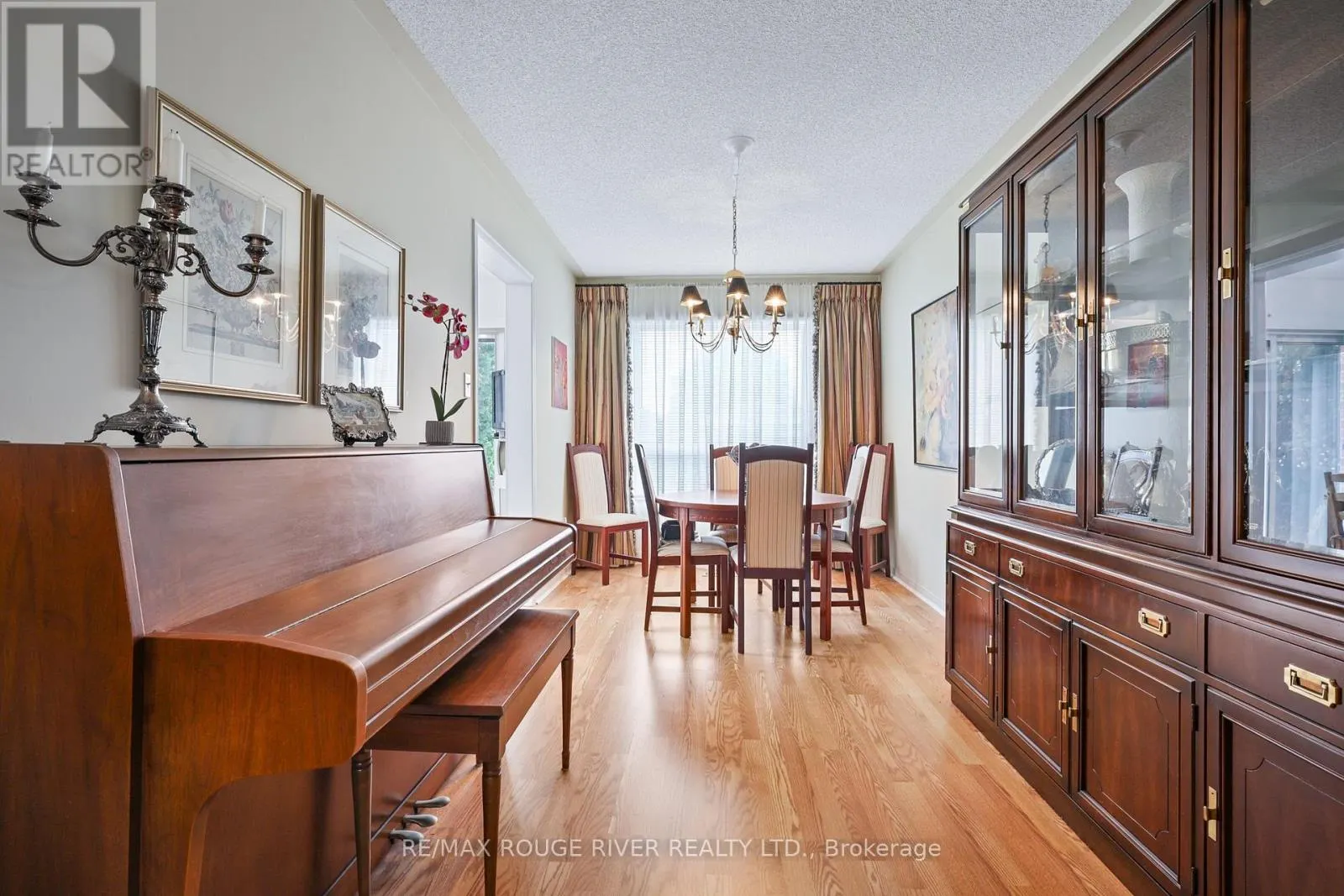 1543 OTONABEE DRIVE