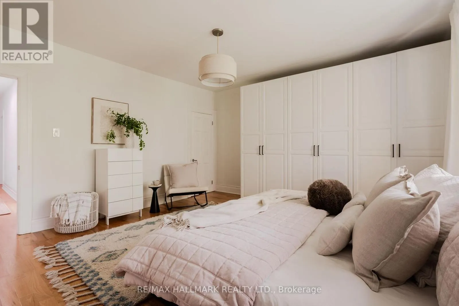 9 PRUST AVENUE
