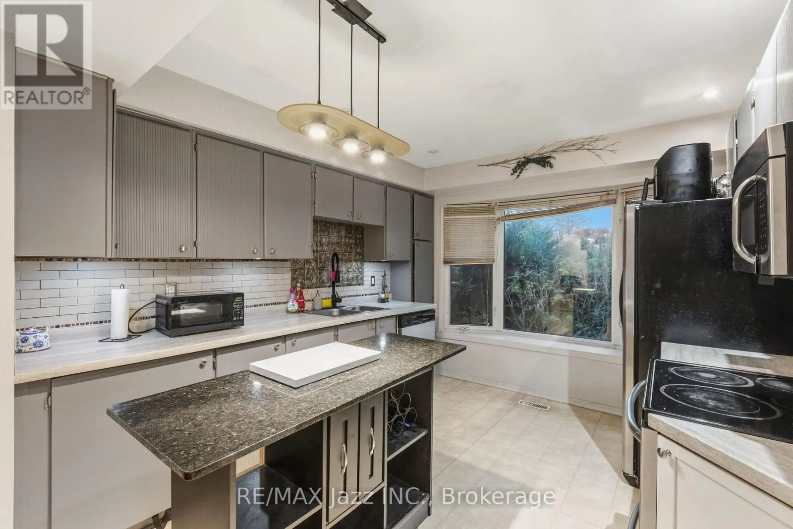724 GALAHAD DRIVE