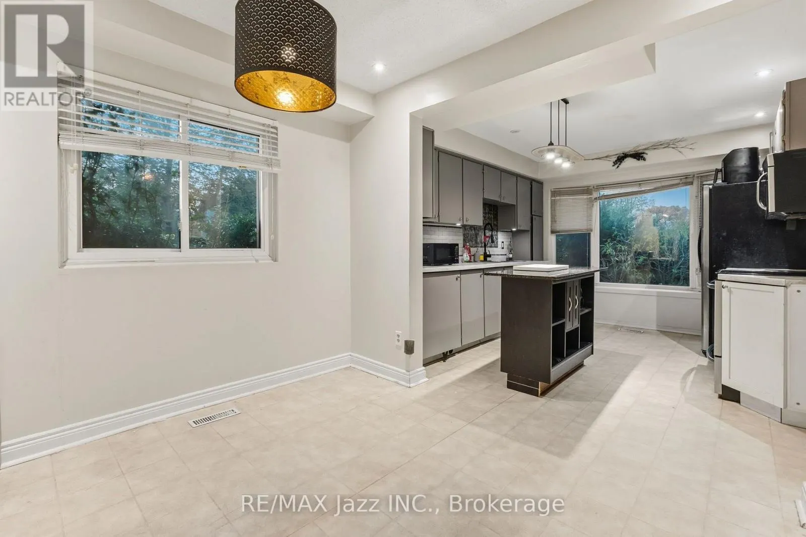 724 GALAHAD DRIVE