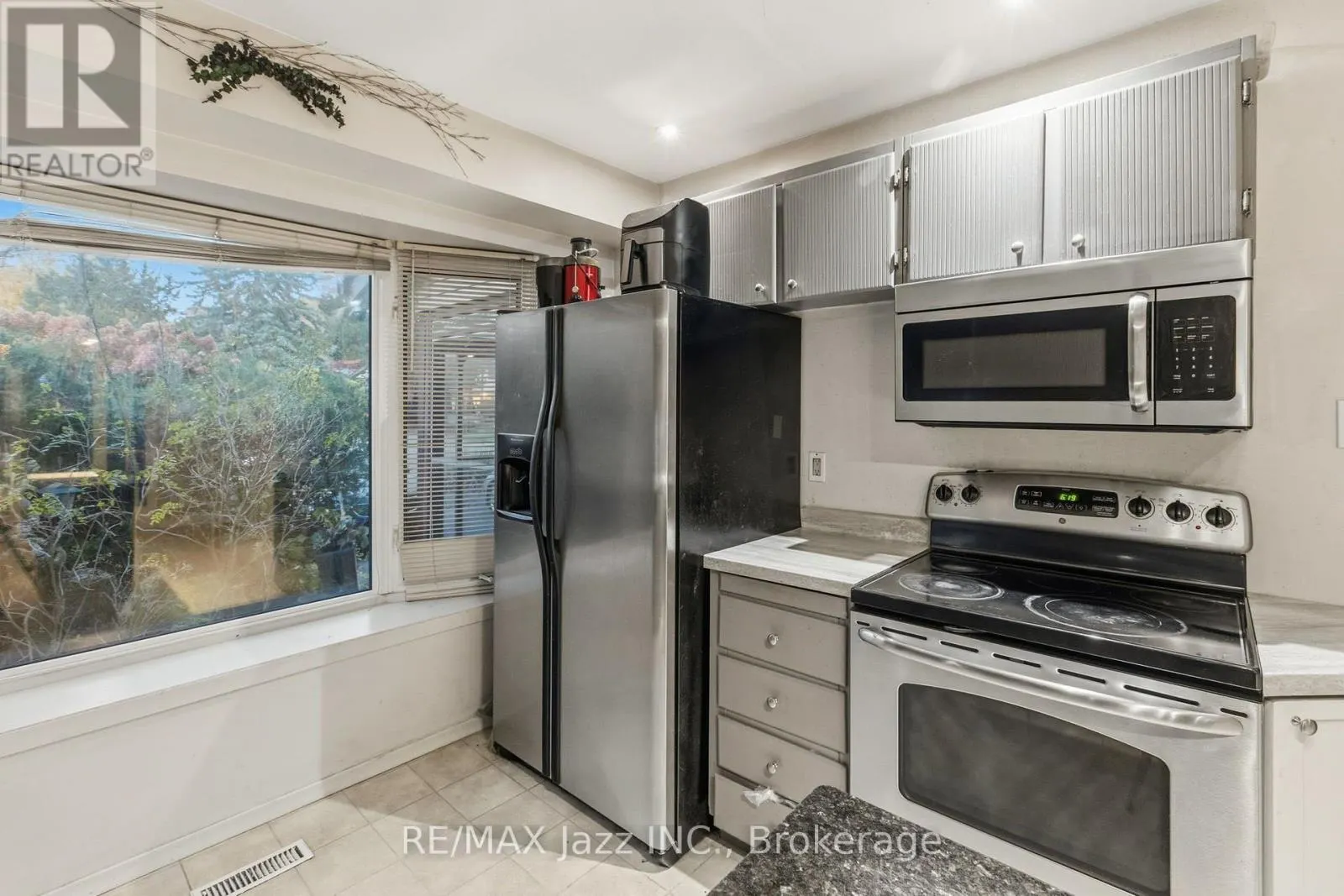 724 GALAHAD DRIVE