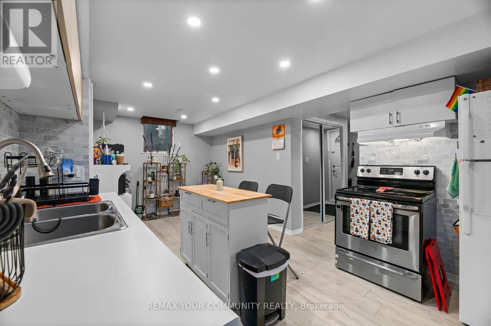 2382 ANNAN WOODS DRIVE
